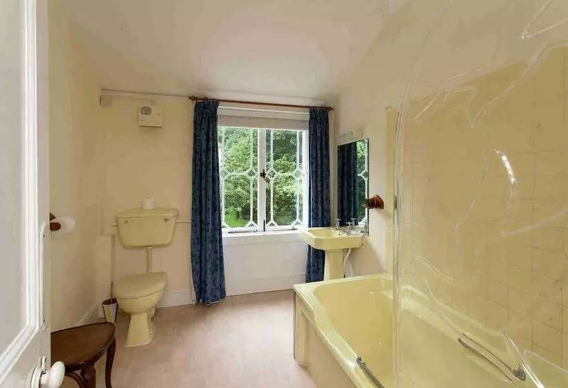 Standard-huone, Hollybank House