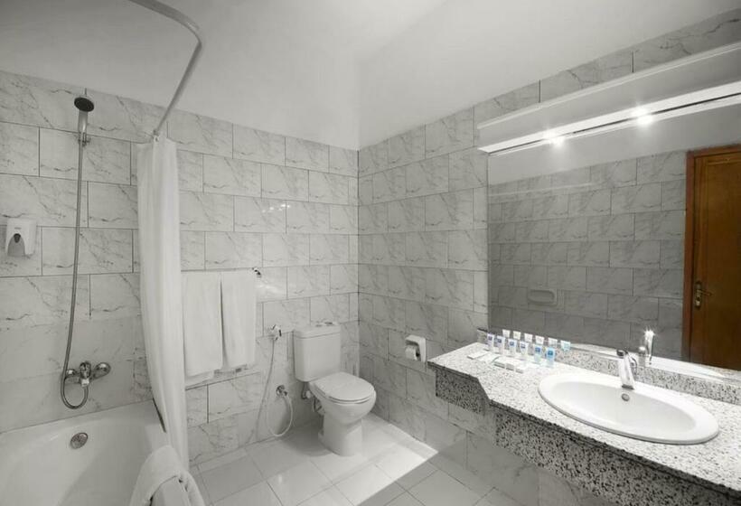 اتاق استاندارد با چشمانداز باغ, Giftun Azur Resort