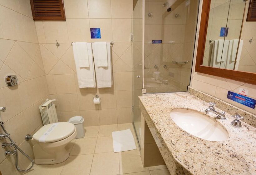 Номер Deluxe, Fioreze Origem