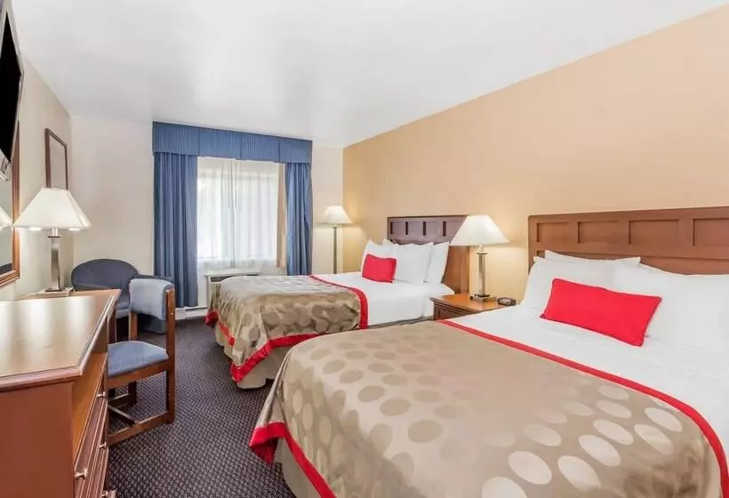 ２ダブルベッドのスタンダードルーム, Baymont By Wyndham Waukesha