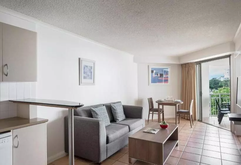 プールの見える１ベッドルームアパートメント, Breakfree Alexandra Beach
