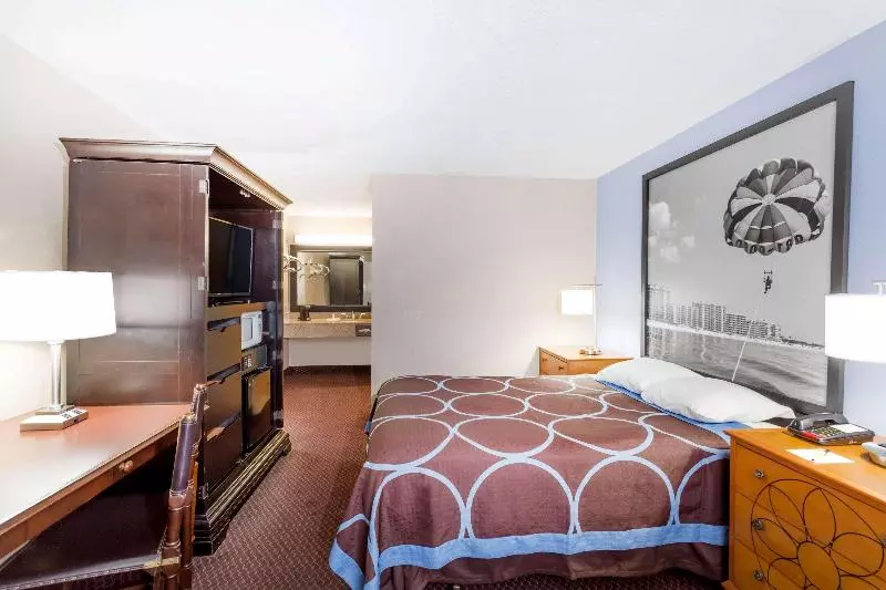 سوئیت با تخت بزرگ, Cambria Hotel Ft Collins