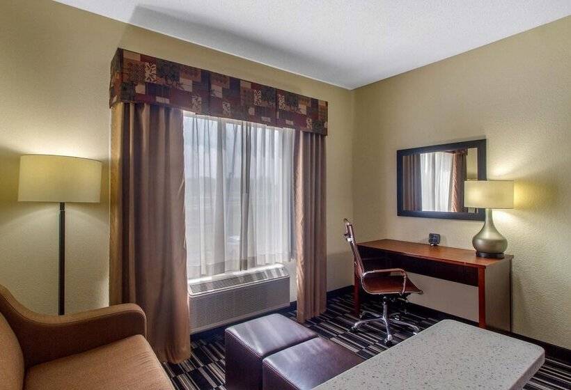 جناح, Comfort Suites