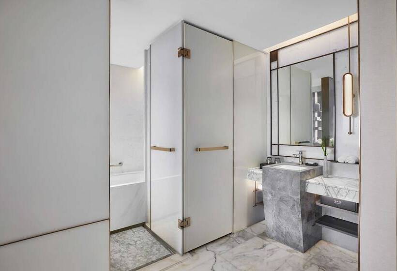 디럭스 룸, Conrad Shanghai