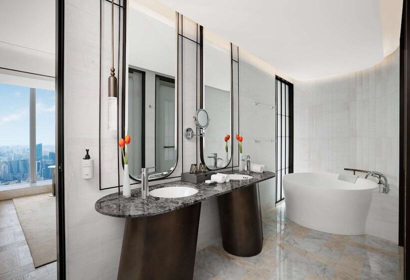 스위트, Conrad Shanghai