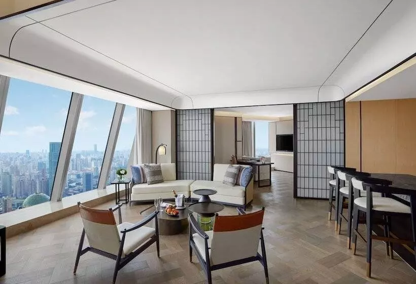 سوییت, Conrad Shanghai