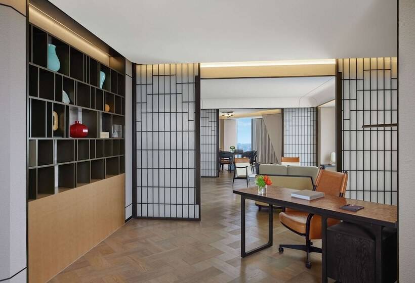 스위트, Conrad Shanghai