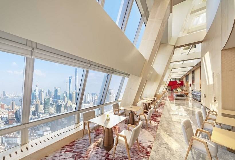 디럭스 스위트, Conrad Shanghai