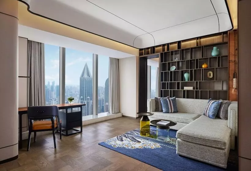 سوییت لوکس, Conrad Shanghai