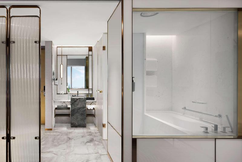 디럭스 룸, Conrad Shanghai