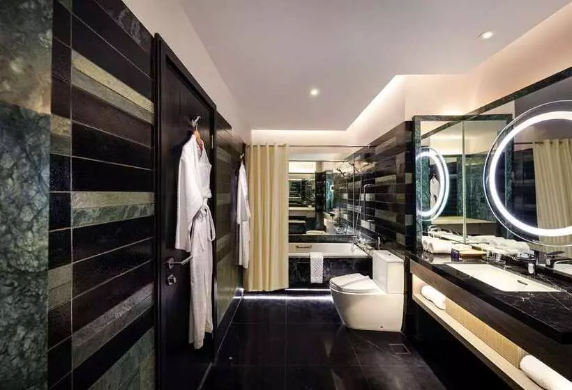 سوئیت پریمیوم, Conrad Shanghai