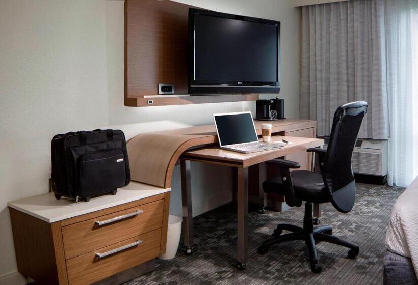 חדר סטנדרט עם מרפסת, Courtyard By Marriott Fort Lauderdale Weston