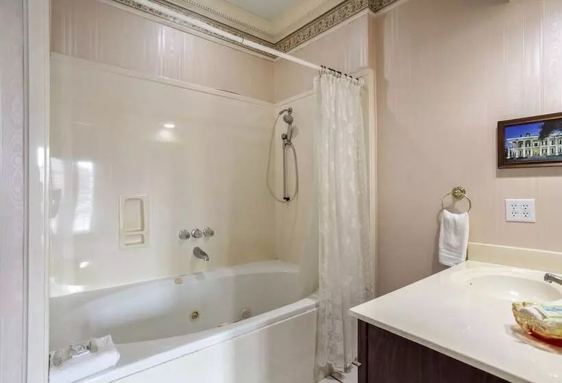 ２ベッドルームハウス, Edgewater Inn   Biloxi Beach