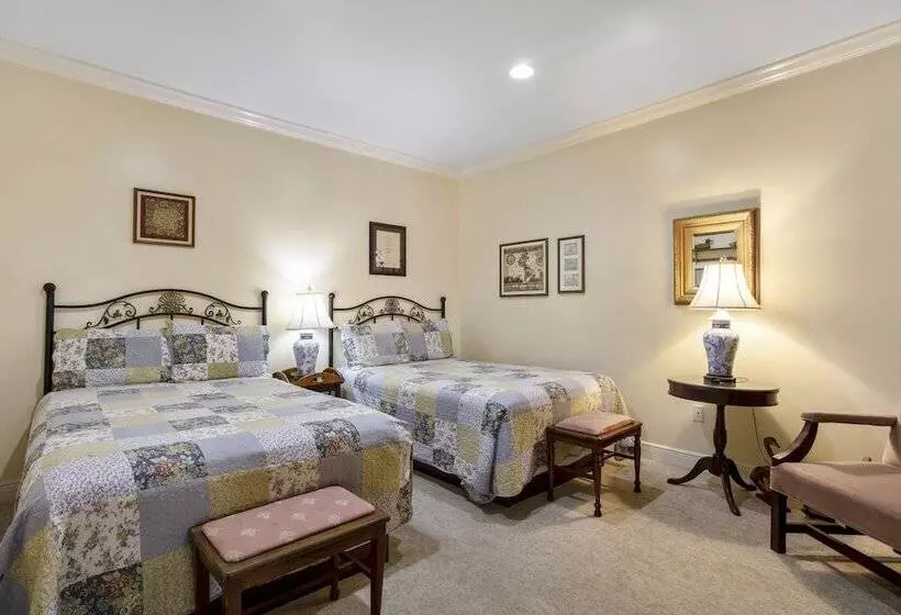 ２ベッドルームハウス, Edgewater Inn   Biloxi Beach