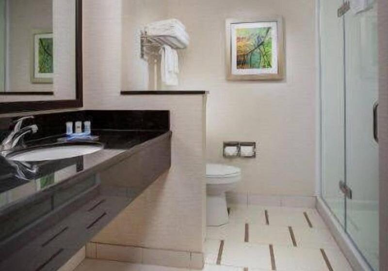 스위트 킹사이즈 침대, Fairfield Inn & Suites By Marriott Batesville