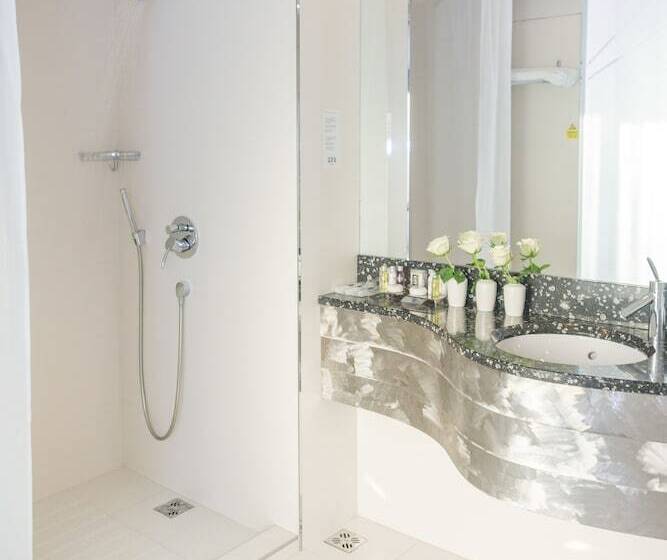 سوییت جونیور, Golden Tulip Zira Belgrade