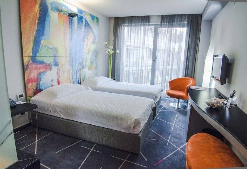 اتاق استاندارد, Golden Tulip Zira Belgrade