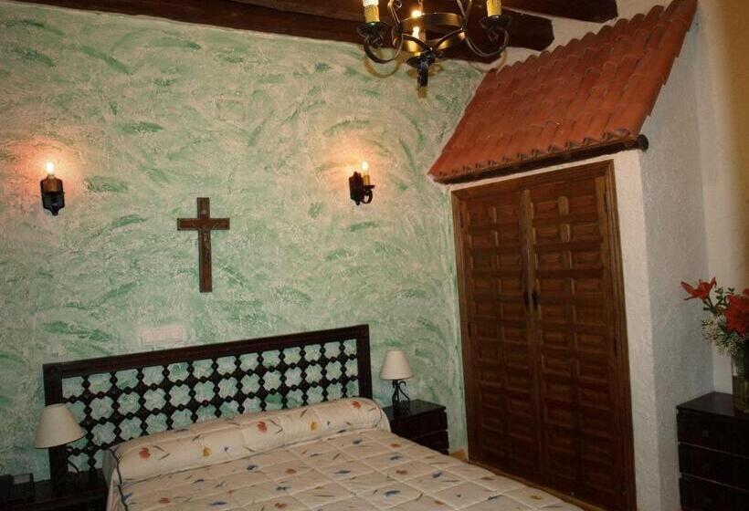 غرفة قياسية, Gran Posada La Mesnada