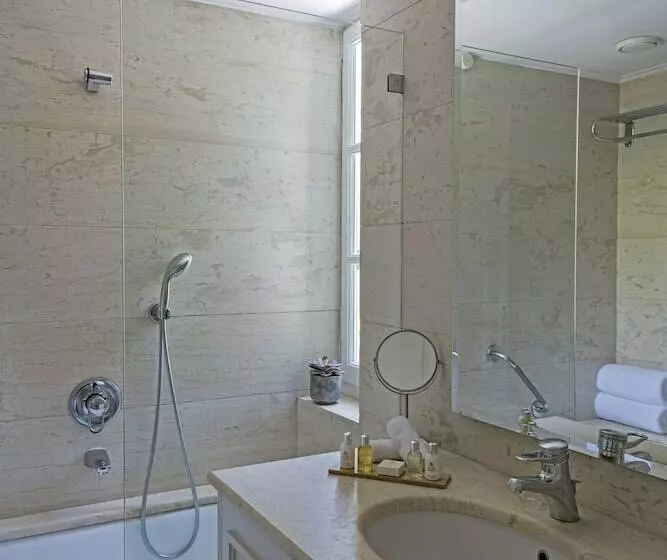 ジュニアスイート, Kefalari Suites