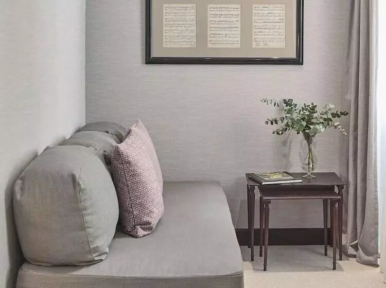 ジュニアスイート, Kefalari Suites