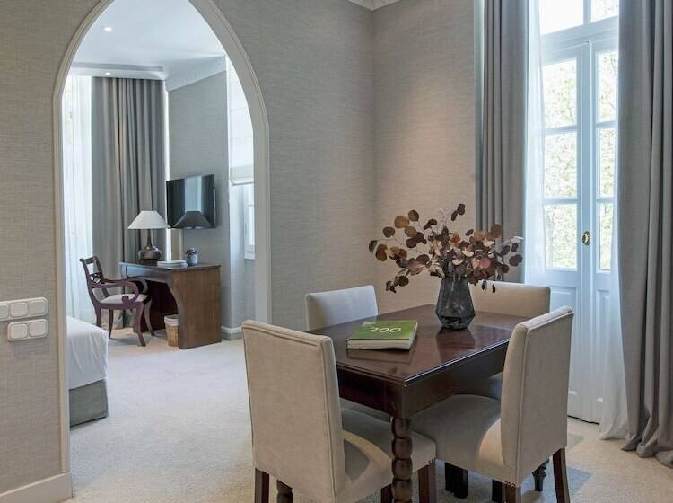 جناح سوبيريور, Kefalari Suites