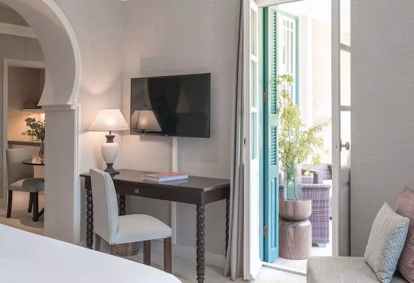 スーペリアースイート, Kefalari Suites