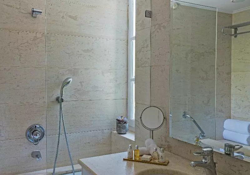 ジュニアスイート, Kefalari Suites
