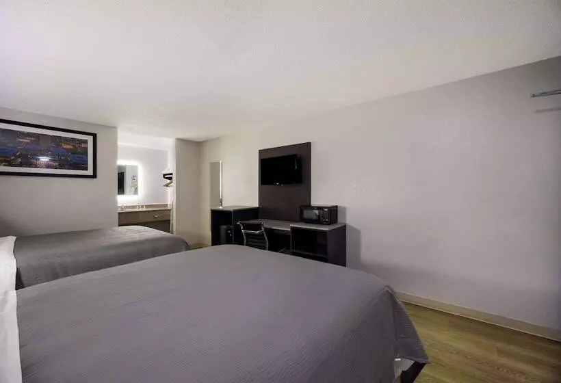 ２ダブルベッドのスタンダードルーム, Quality Inn Tallahassee Near University