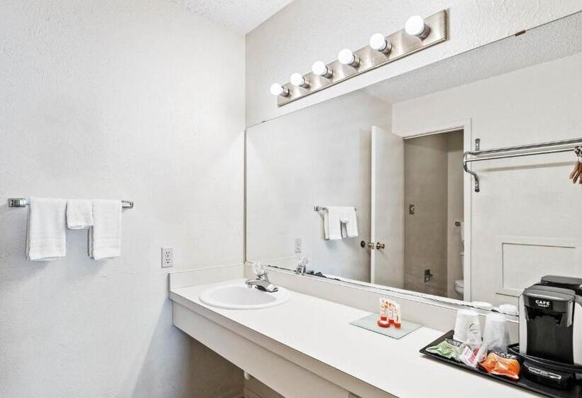 Стандартный Номер Кровать Кинг, OYO Hotel Junction TX I-10