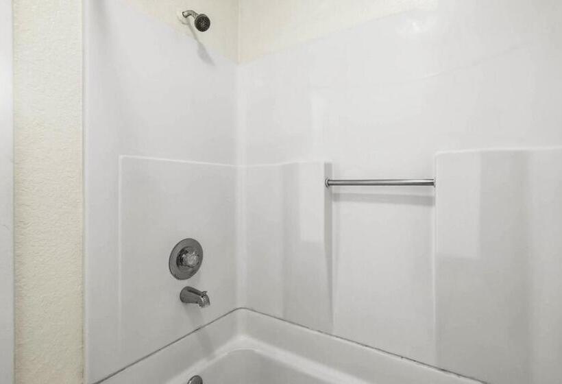 Номер Стандарт, OYO Hotel Junction TX I-10
