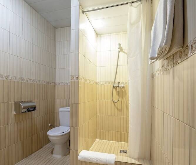 חדר קלאסי, Russ