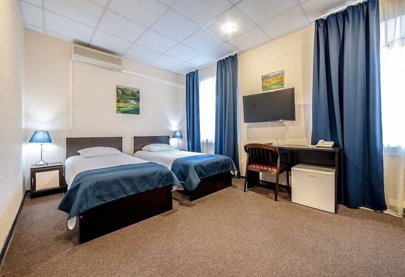 חדר קלאסי, Russ