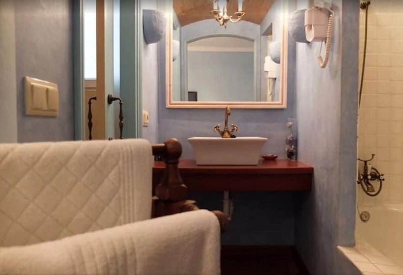 Номер Стандарт, Sant Feliu