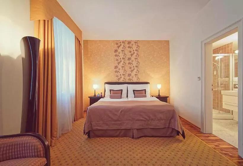 اتاق استاندارد, Skaritz Hotel & Residence