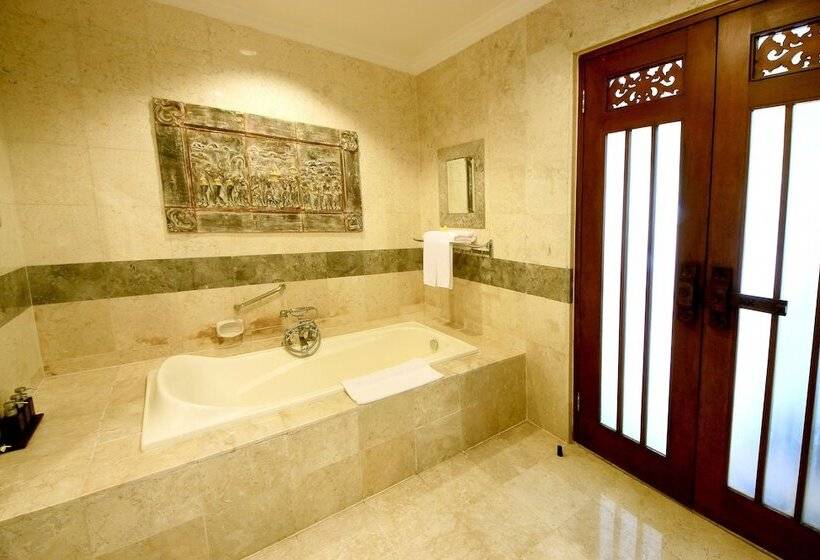 Номер Deluxe Вид на Бассейн, The Grand Bali Nusa Dua