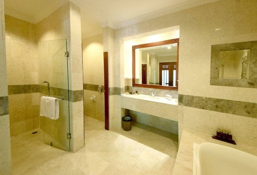 Номер Deluxe Вид на Бассейн, The Grand Bali Nusa Dua