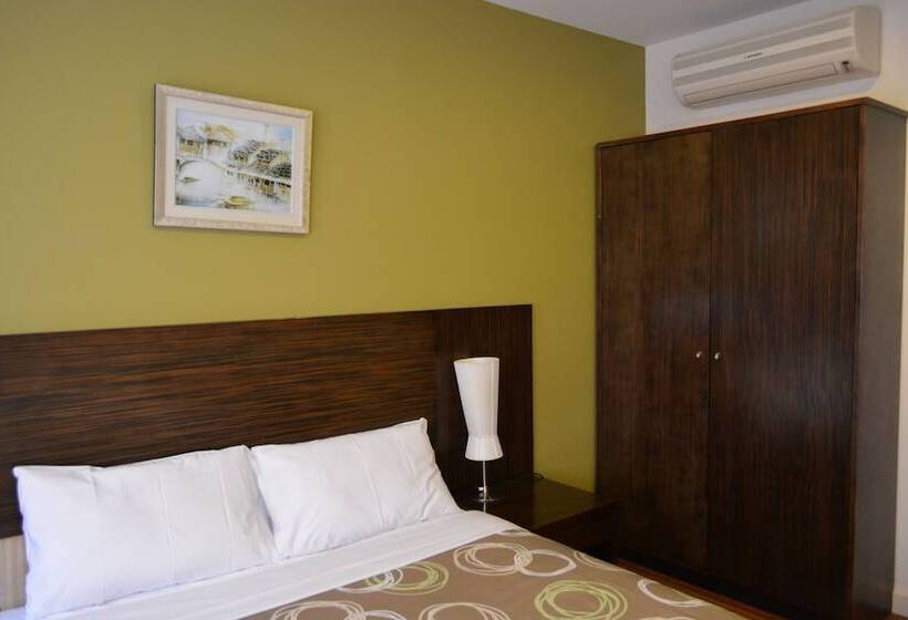 スタンダードスタジオ, Yti Garden