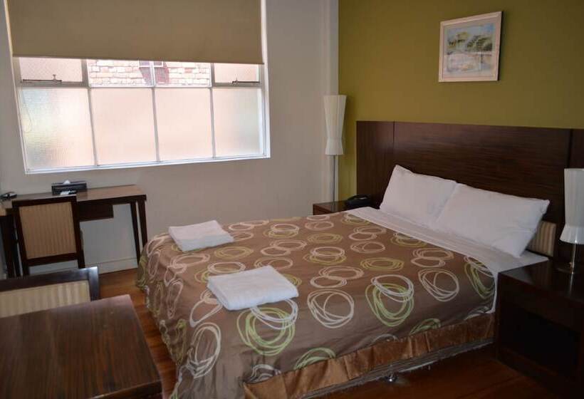 スタンダードスタジオ, Yti Garden