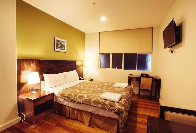 スタンダードスタジオ, Yti Garden