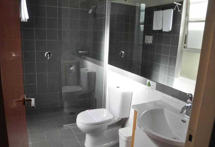 スタンダードスタジオ, Yti Garden