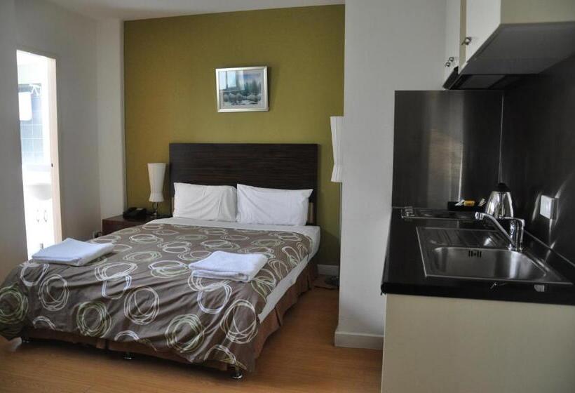 スタンダードスタジオ, Yti Garden