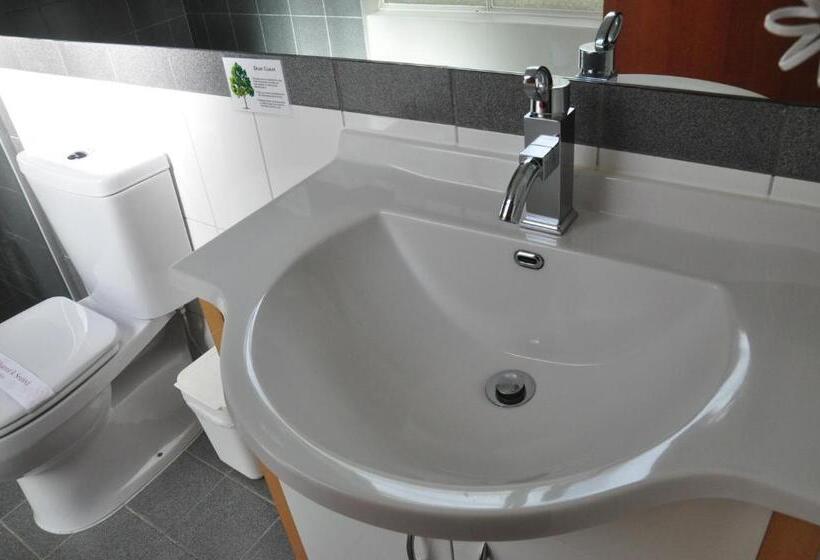 スタンダードスタジオ, Yti Garden