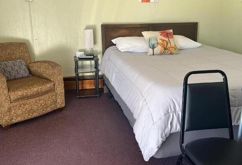 غرفة قياسية, Midtown Inn & Suites