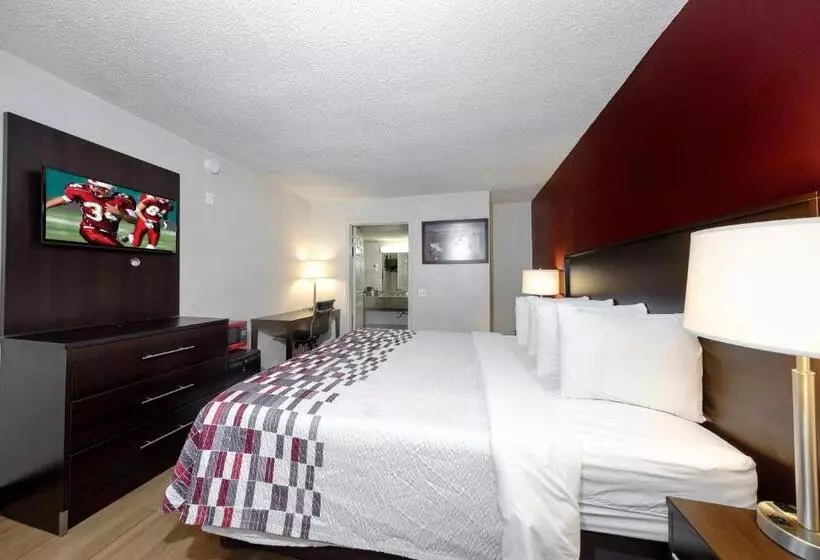 キングサイズベッドのデラックスルーム, Red Roof Inn Atlanta  Suwanee/ Mall Of Georgia