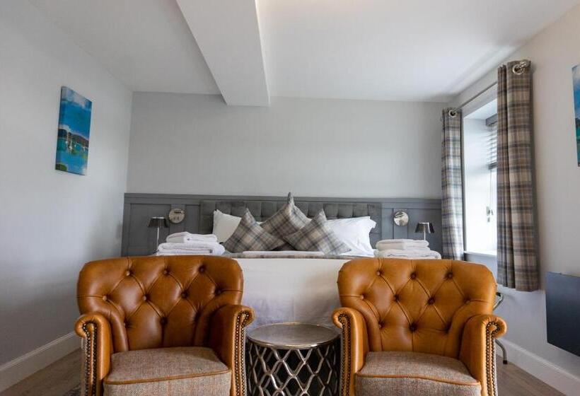 غرفة ديلوكس مطلّة علي البحر مزوَّدة بشُرفة, Western Isles Hotel