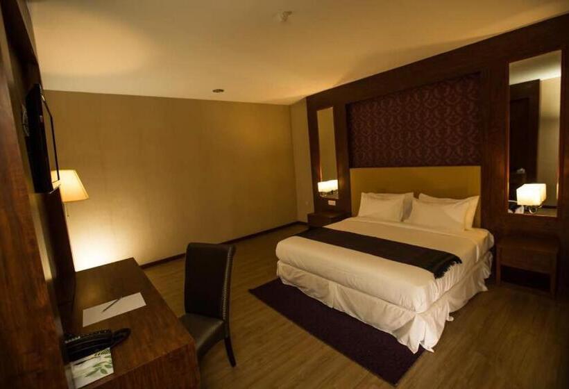 חדר סופריור עם מיטת קינג, Pen Mutiara