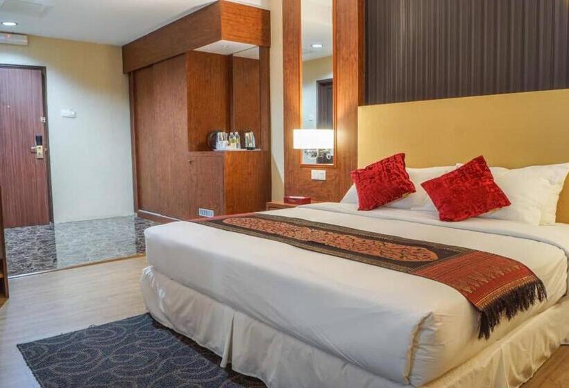 חדר דחוקס עם מיטת קינג, Pen Mutiara