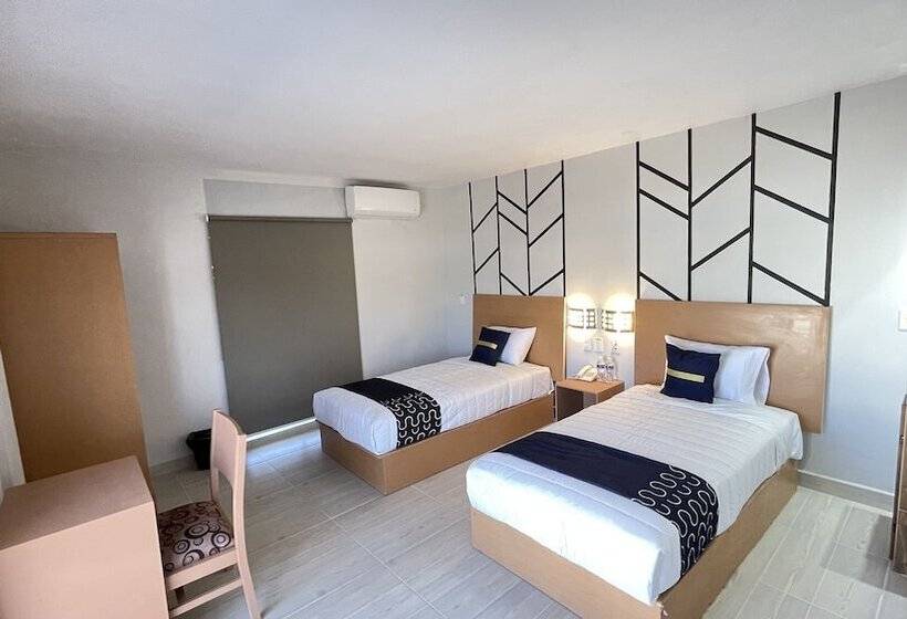 스탠다드 룸, Plaza Regina Torreon