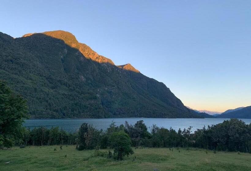 جناح عائلي, Base Puelo