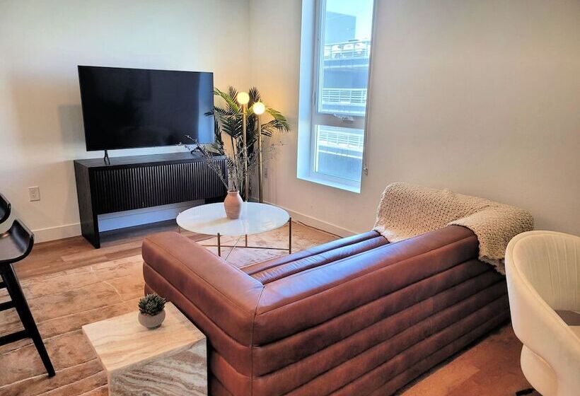 Апартаменты 2 Спальни, Stayspro   Gorgeous Hollywood Living Los Angeles